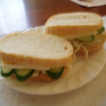 朝食に☆
彩も素敵で野菜も食べられていいですね。とっても美味しかったです。
ご馳走さまでした（*^_^*）